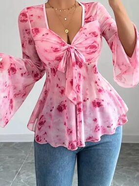 Women’s NWT Pink Floral Top Deep Plunge Flare Sleeves Tie At Front Sz L